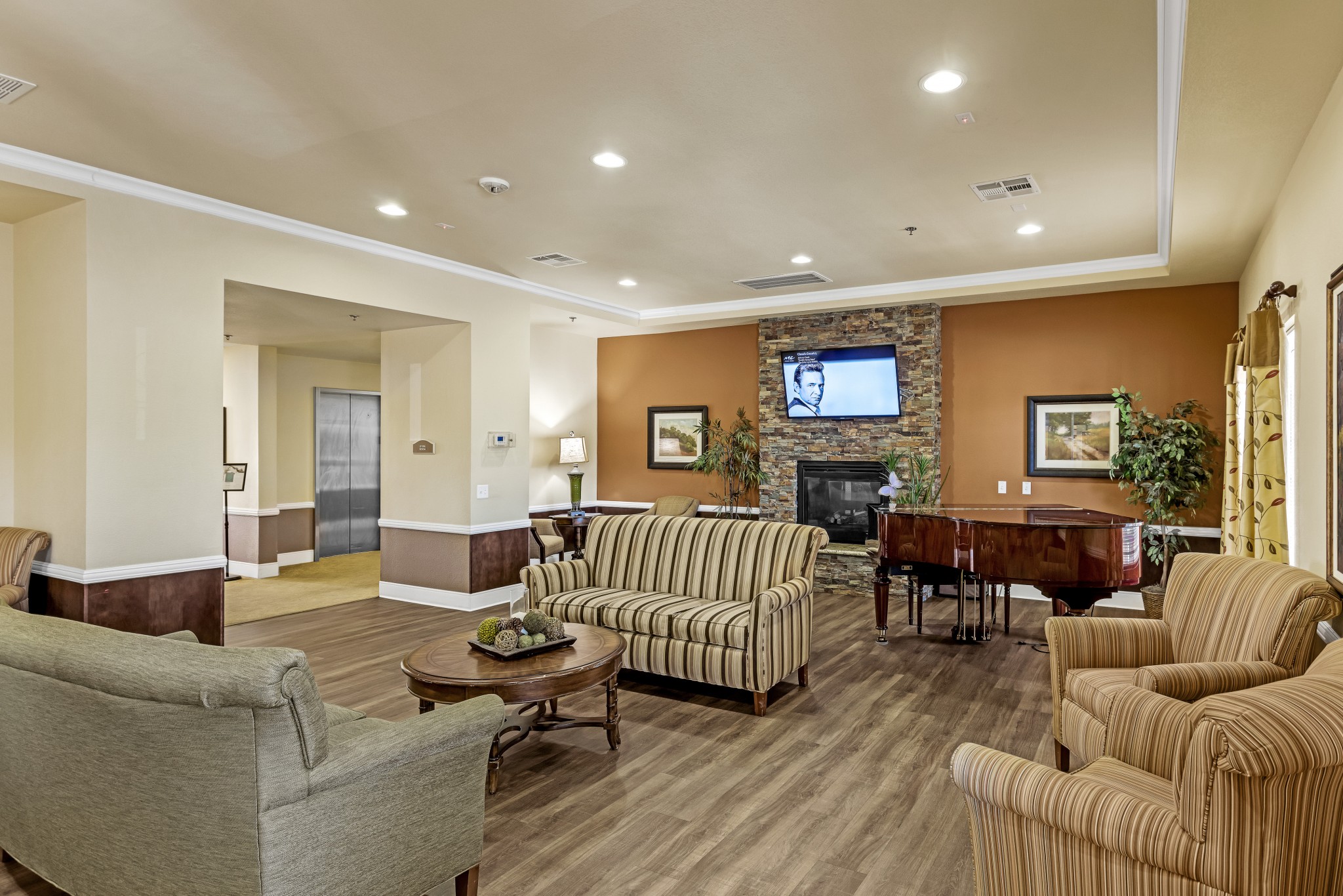 MLP_1502 - Inspirations Common area at Inspirations, a trusted option for assisted living.